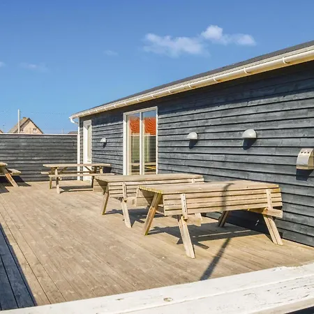 3 * Thyborøn